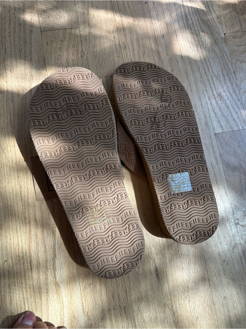 Reef Tan Woven Strap Flip Flops - Picture 4 of 5